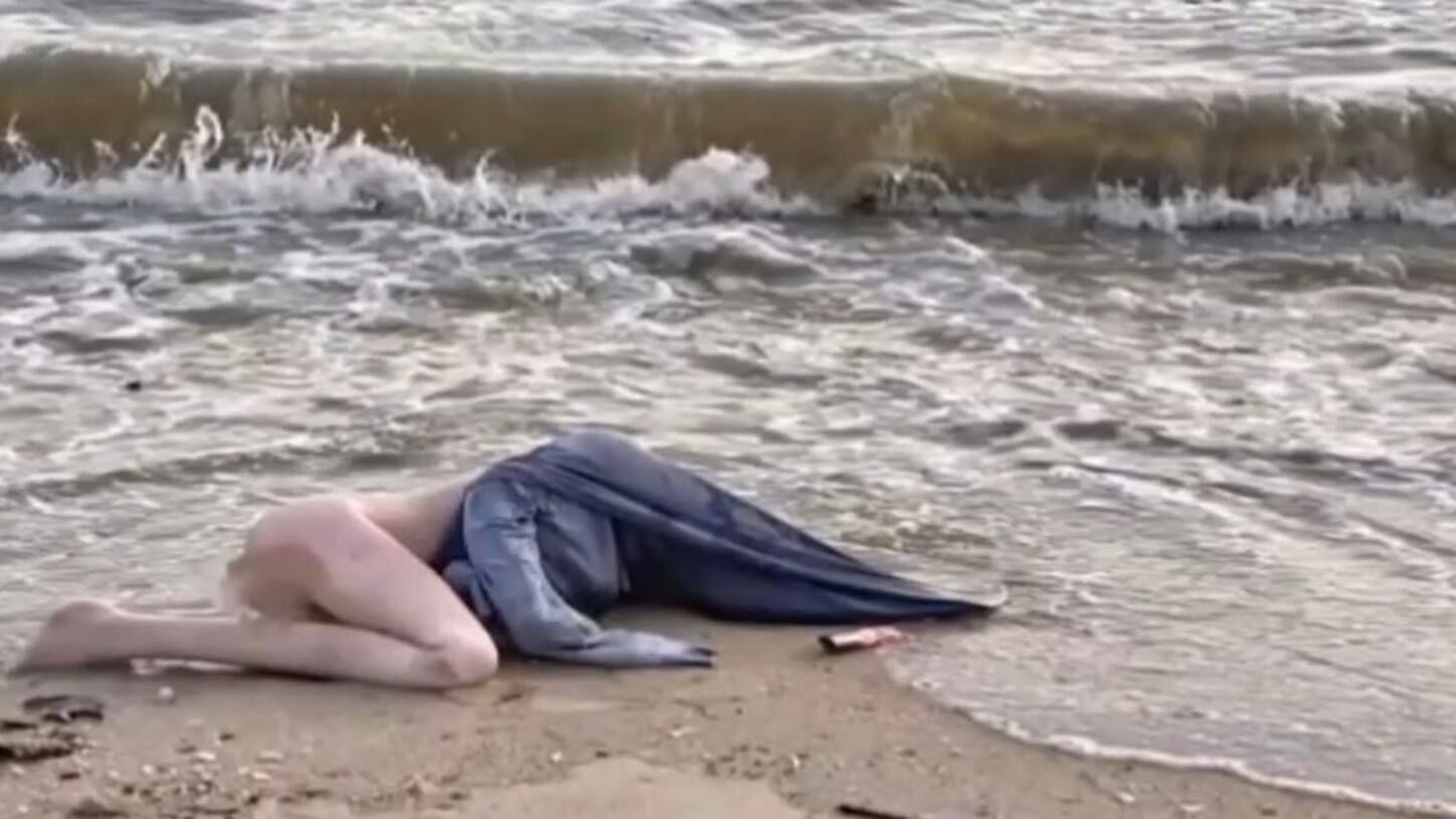 ศพเปลือยท่อนล่าง หาดบางแสน ที่แท้ 'ตุ๊กตายางเอวี' ยังไม่ทำลาย เจ้าของติดต่อรับได้ | Thaiger ข่าวไทย